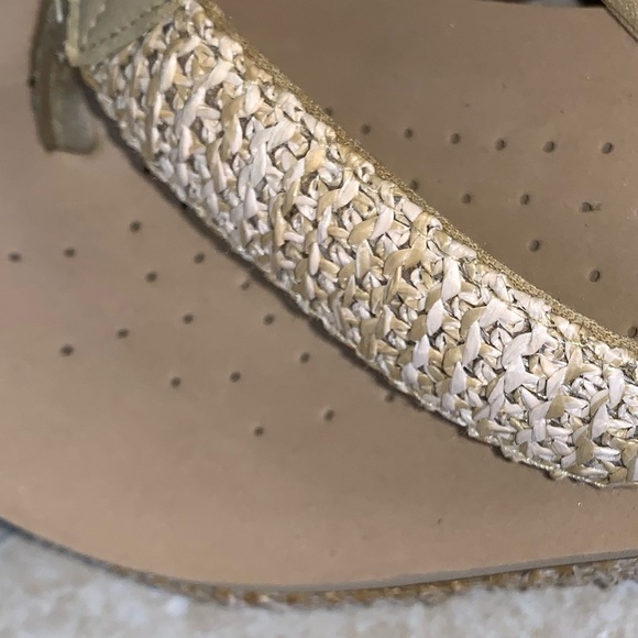 VOLATILE Straw island sandals wedges shoes women’s size 9 - Picture 8 of 14